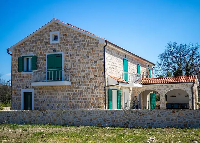 Skelin 度假居 Drinovci